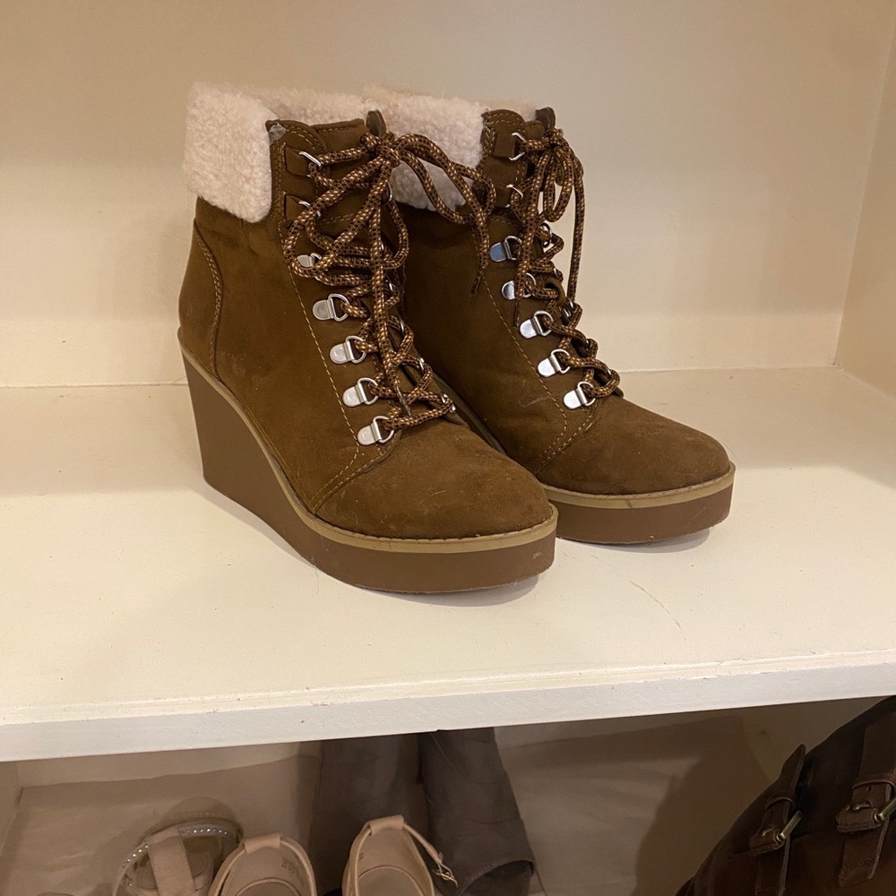 Cozy Tan Wedge Boots